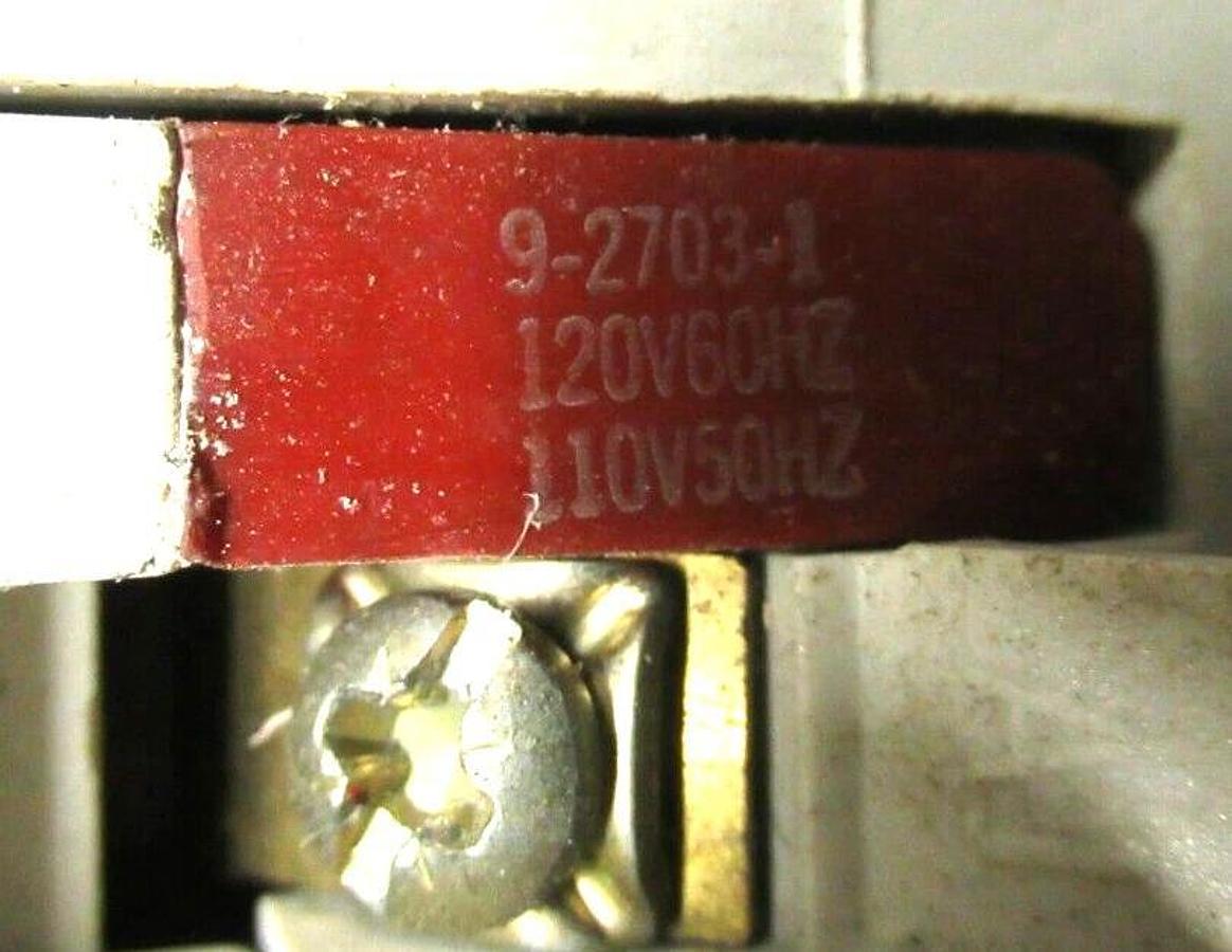 Used CUTLER HAMMER CONTACTOR CN15DN3 27 AMP NEMA SIZE 1 600 VOLT 10 HP