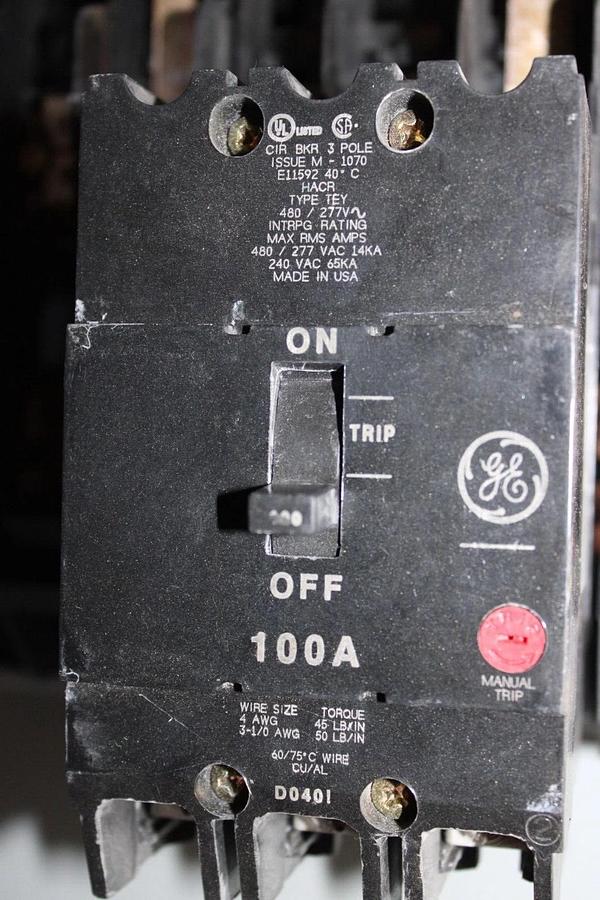 Used GE AB313 A-SERIES II PANELBOARD AEF3241BTX 100 AMP 3-PHASE 208Y/120V 3R ENCL.