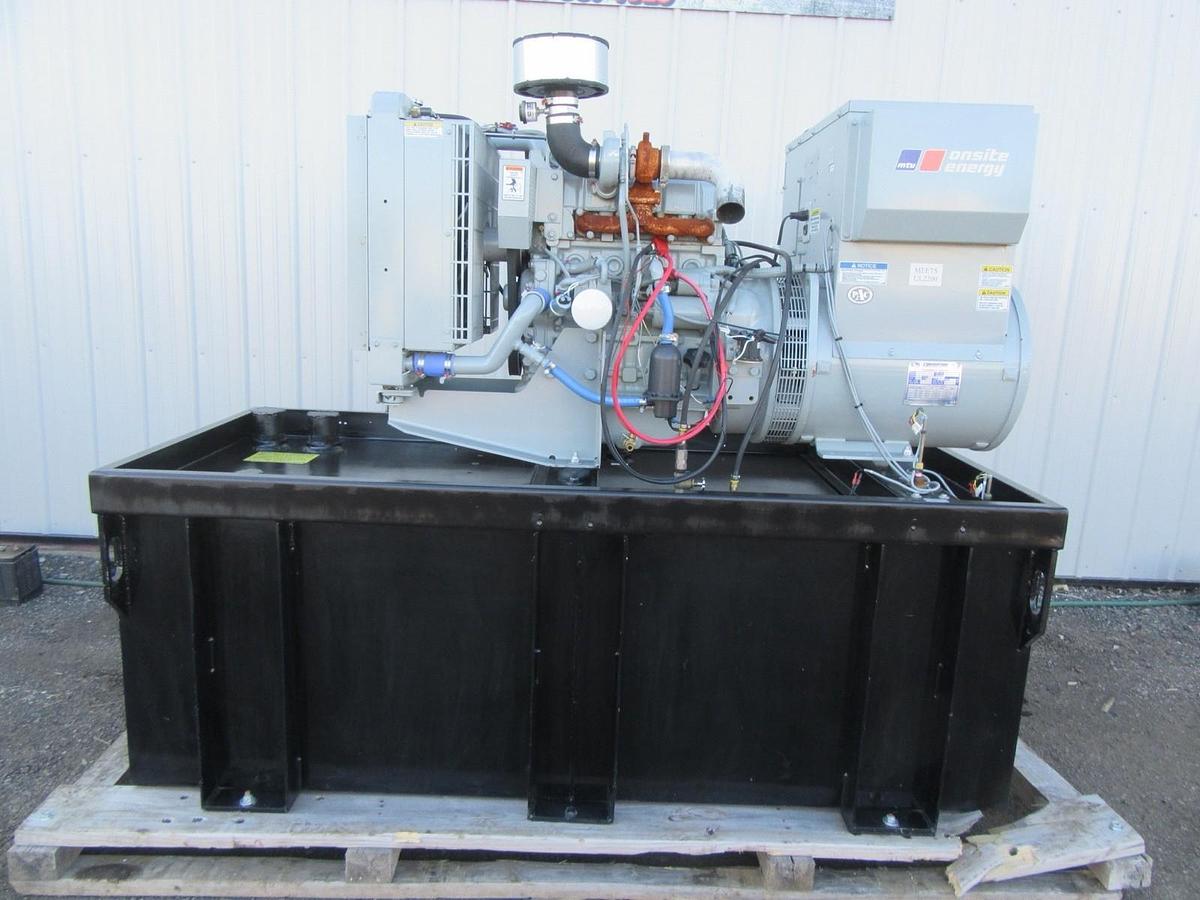 Used 30KW DIESEL GENERATOR MTU 120/240 VOLT 4024 JOHN DEERE 391 HRS SINGLE PH VIDEO