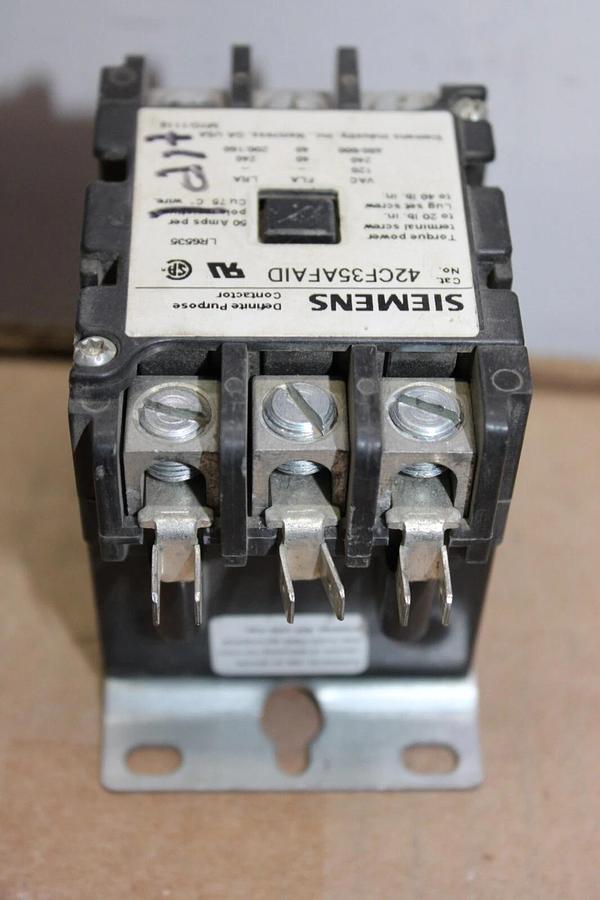 Used SIEMENS CONTACTOR 42CF35AFAID 600 VAC 40 AMP 20 HP 50 AMP/RES COIL: 120 VAC