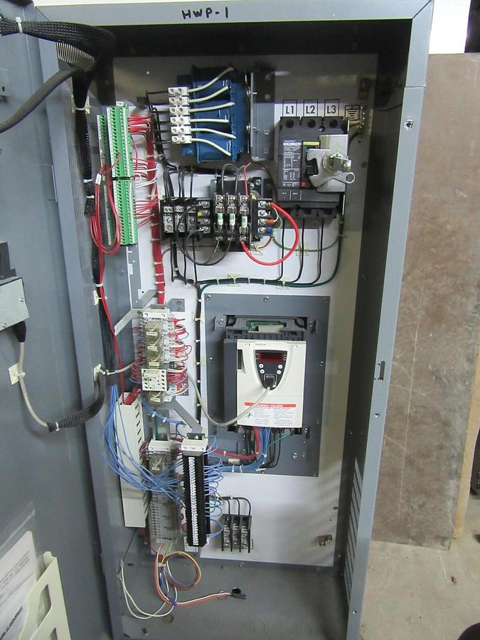 Used SQUARE D M-FLEX VARIABLE SPEED DRIVE MFDFG4VW ATV61HU30N4 5 HP 4 KW 460 VOLT