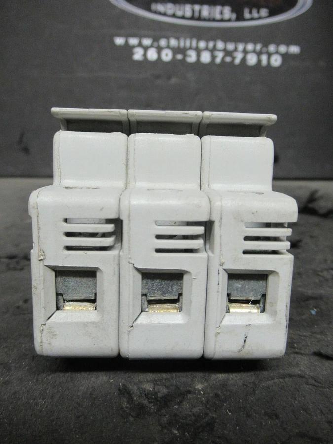 Used 30 AMP 600 VAC 3 POLE BUSSMANN CLASS CC FUSE HOLDER CHCC3DI SERIES CHCC UL CSA