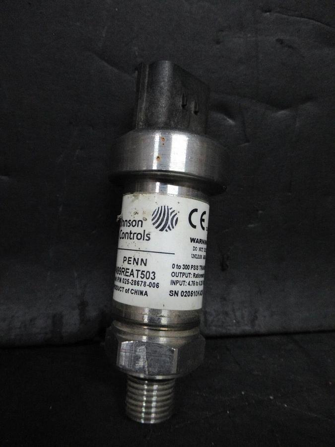 Used JOHNSON CONTROLS PENN P499REAT503 PRESSURE TRANSDUCER 300 PSIS 5.25 VDC