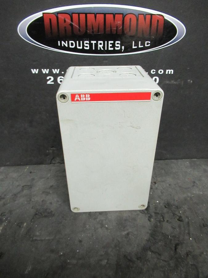 ABB ENCLOSED RELAY CR-U120AC2 71 AMP 115V 1SVR-405-621-R2000 *WARRANTY*