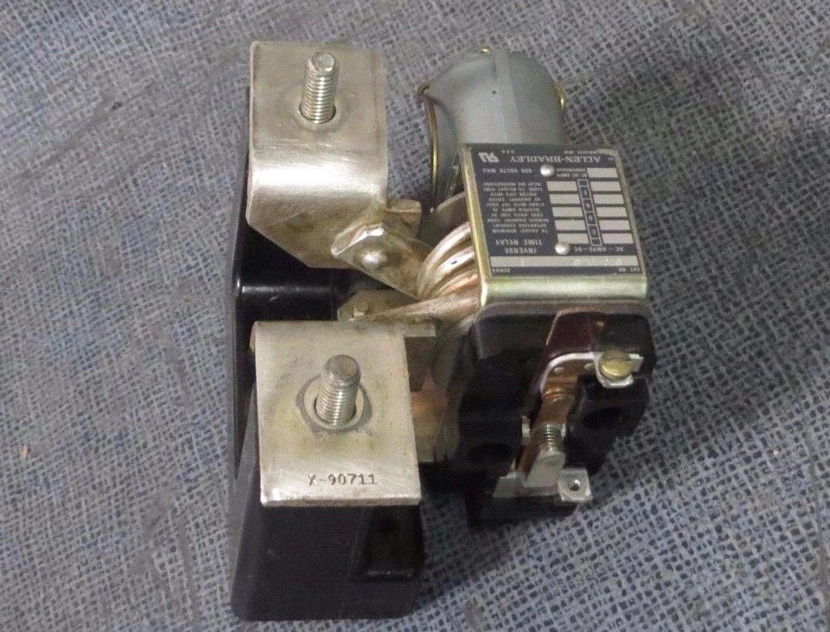 Used ALLEN BRADLEY INVERSE TIME RELAY # 810-NX48 SER B -- AC-DC 600V