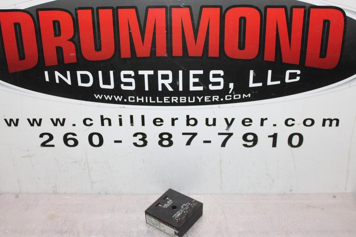 Used SSAC SOLID STATE TIMER TS441300 X13270272-04 300 SEC TIME DELAY 120 VAC 1 AMP