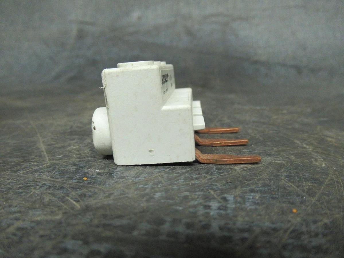 Used (3) SIEMENS BUSSBAR FEEDER LUG SET 3RV1915-5A LOT OF 3 **WARRANTY INCLUDED**