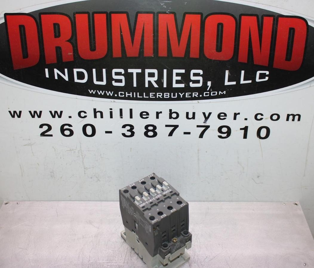 Used YORK CONTACTOR 024-31813-000 600 VAC 60 AMP 40 HP 3-POLE COIL: 110/120V