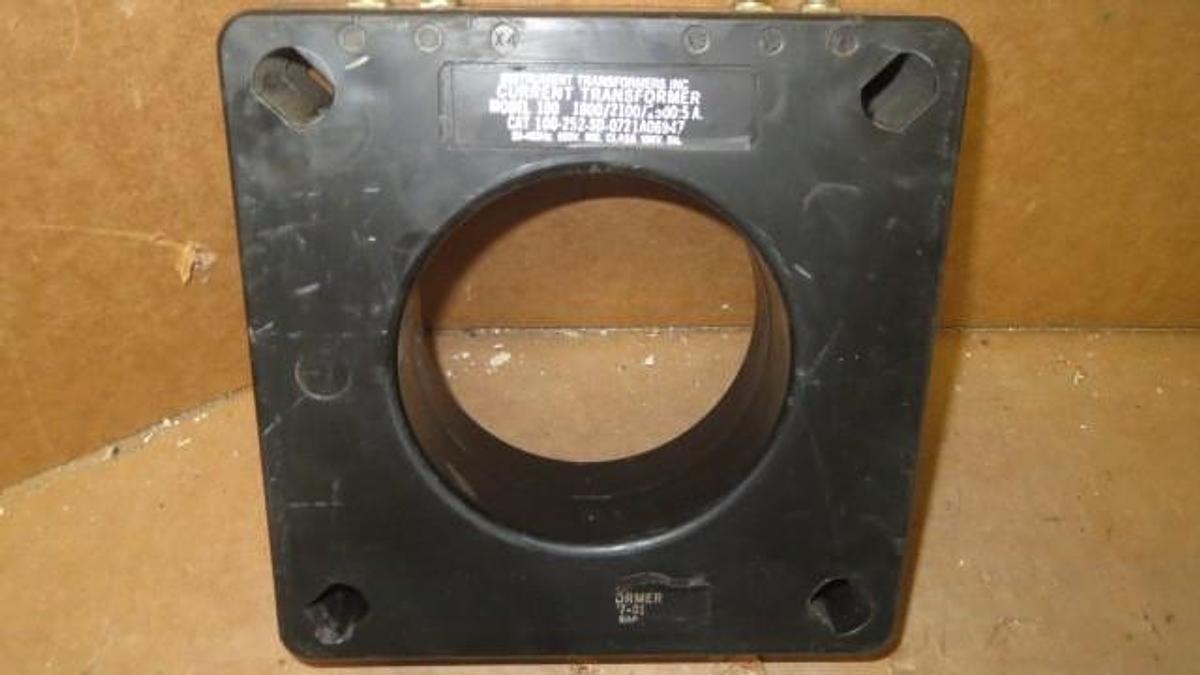 Used TRANE CURRENT TRANSFORMER 50-400 HZ, 600 VOLTS, 10KV BIL, RATIO 1800/2100/2500:5
