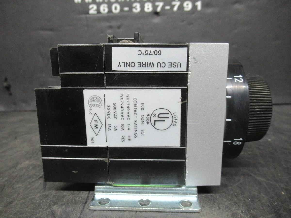 Used AGASTAT TIME DELAY RELAY 3-30 MINUTES 7012NH 48 VDC VOIL 600 VAC 10 AMP