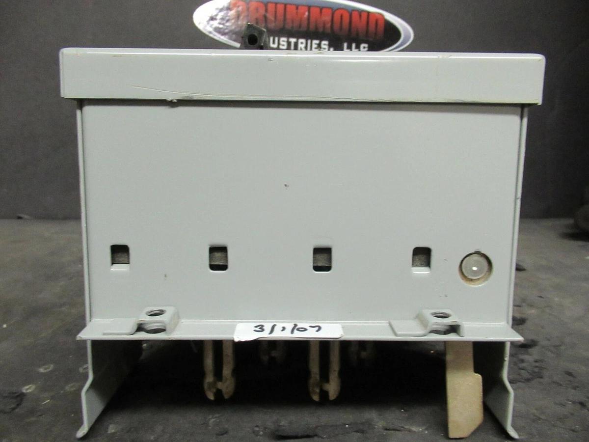 Used SIEMENS ITE BUS PLUG XQ45RG XQ45RGIG 50 AMP 240V 3P4W+GROUND XJ-L 30 AMP BREAKER