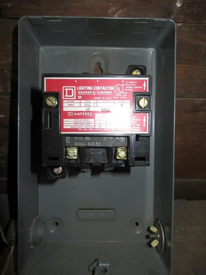 Used SQUARE D LIGHTING CONTACTOR W/ ENCLOSURE 8903SMG2 600VAC 30A **WARRANTY**