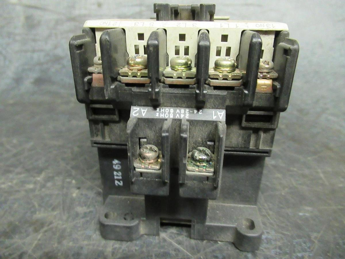 Used FUJI ELECTRIC STARTER SC-5-1 600V 3POLE 20A 10HP **WARRANTY INCLUDED**