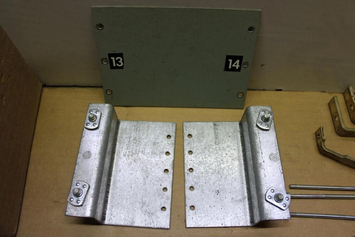 Used CUTLER HAMMER CIRCUIT BREAKER MOUNTING KIT FOR HFB BREAKERS **WARRANTY**