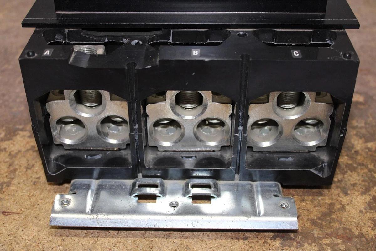 SQUARE D POWERPACT I-LINE CIRCUIT BREAKER MJA36600 600 AMP 3-POLE 600 VAC