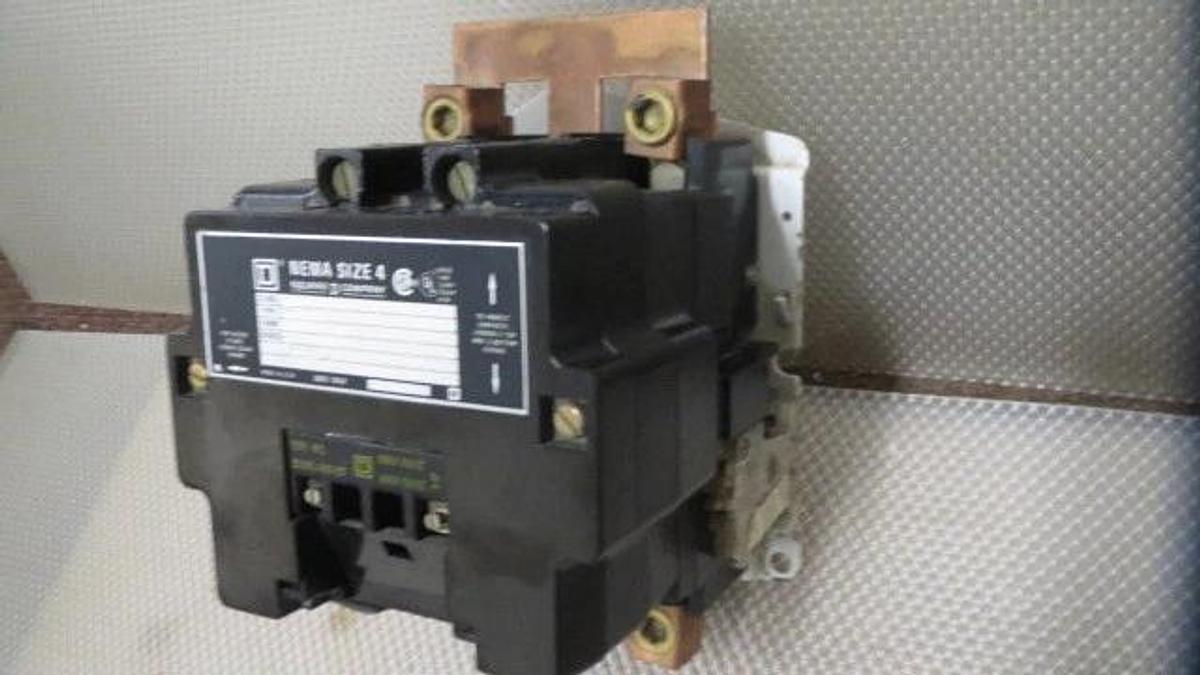 Used SQUARE D NEMA SIZE 4 CONTACTOR 600 VAC W/ 480V COIL MODEL 8502SFO1S1