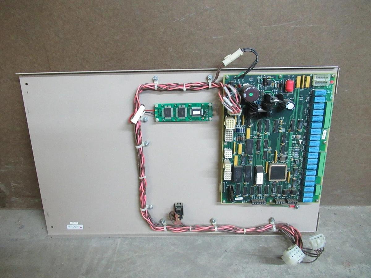 Used YORK MILLENIUM SCRE CHILLER CONTROL CENTER AND DISPLAY YK-371-02495-101