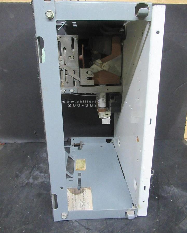 Used CUTLER HAMMER MOTOR CONTROL BUCKET 17" CHASIS 600 V NO BREAKER / STARTER W/ DOOR