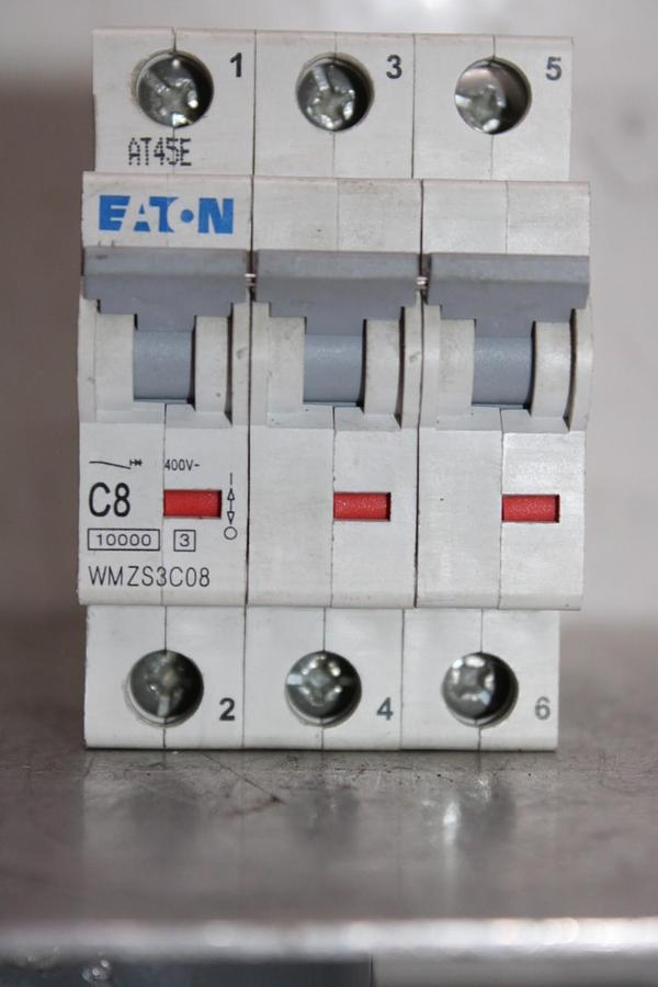 Used EATON CIRCUIT BREAKER WMZS3C08 3-POLE 8 AMP 277/480 VAC C8