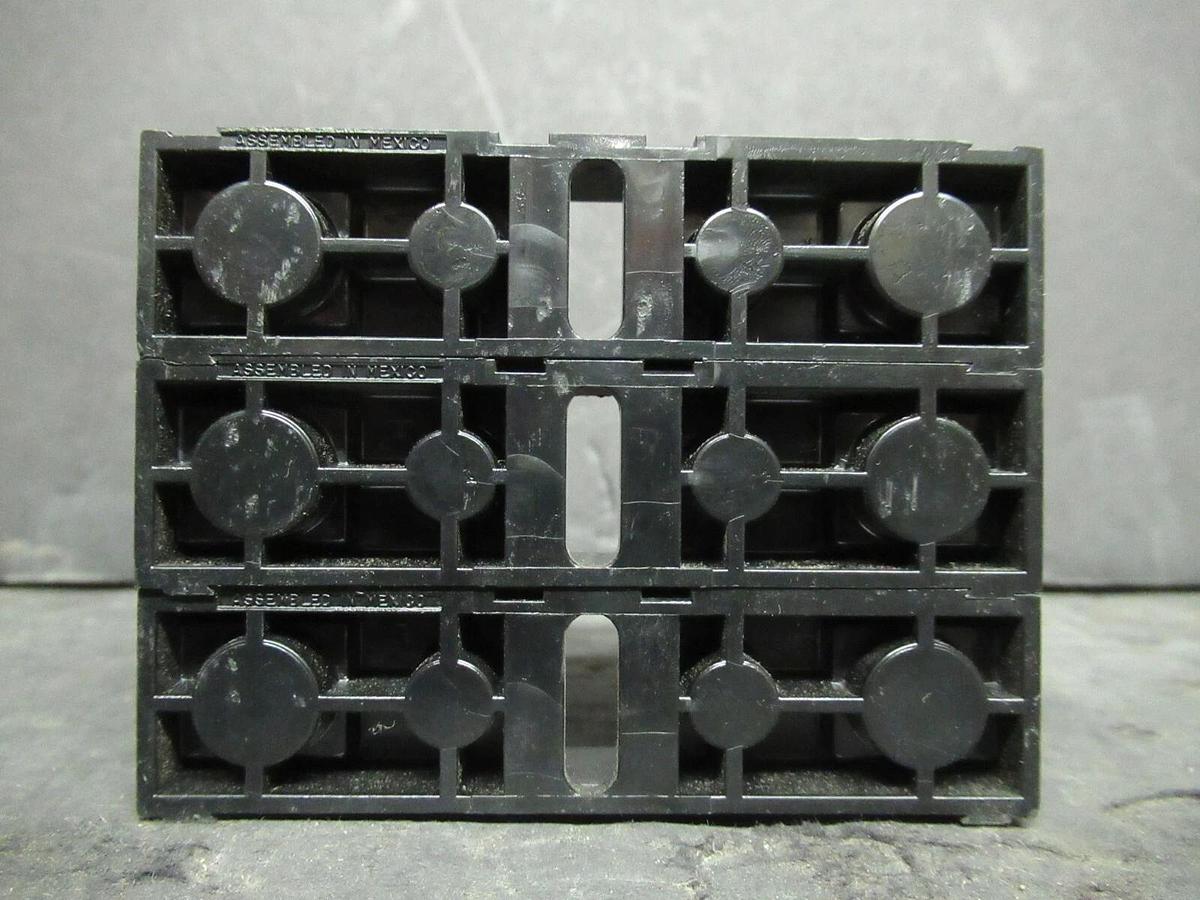 Used (2) LITTELFUSE FUSE LUG SET L60030C3PQ 600 VOLTS 30 AMP **WARRANTY INCLUDED!**