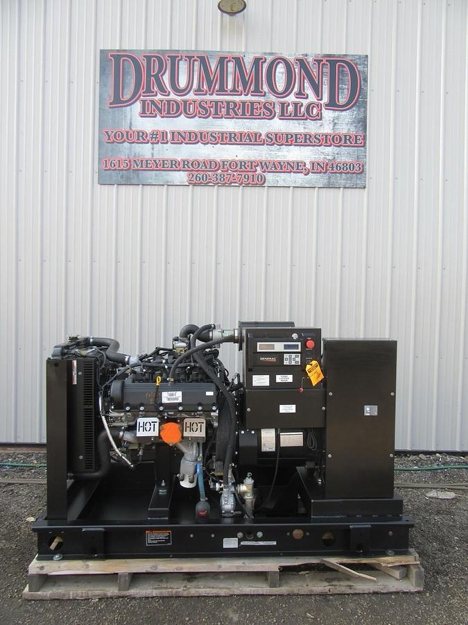 Used 35 KW GENERATOR GENERAC NATURAL GAS LP PROPANE 120/240 V 1 PH 30 KW 40KW 150 HRS