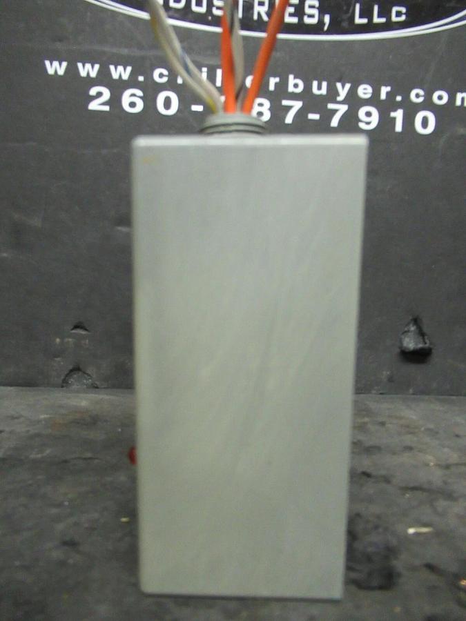 Used FUNCTIONAL DEVICES RIBU1S ENCLOSED PILOT RELAY 10 - 30 VDC / 120 VAC