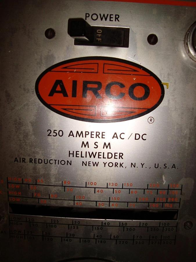 Used AIRCO 250 AMP TIG WELDER HELIWELDER MODEL 2.5A DDR-224-HF-B W/ WHEELS 1341-0232