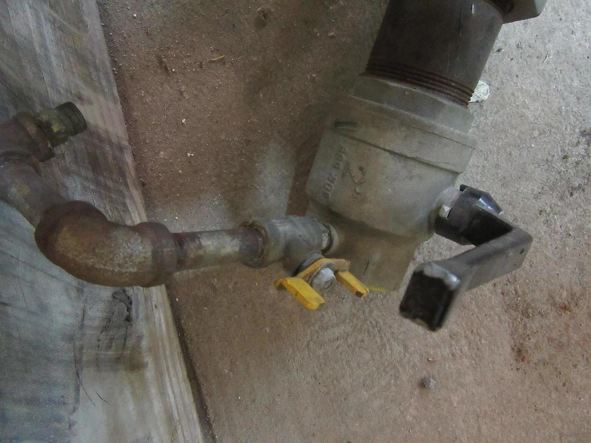 Used FISHER PRESSURE REGULATOR TYPE: 299 2" INPUT: 60PSI OUTPUT: 45PSI **WARRANTY**