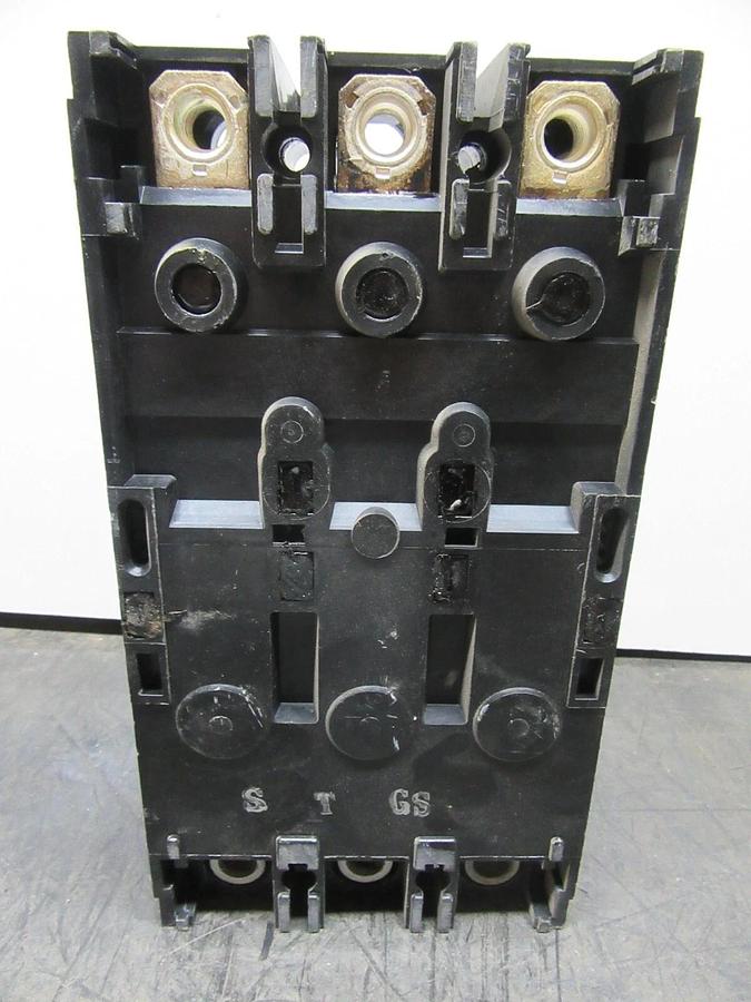 Used WESTINGHOUSE 3-POLE CIRCUIT BREAKER KA3225F 225 AMP FRAME 200 AMP TRIP 600 VAC
