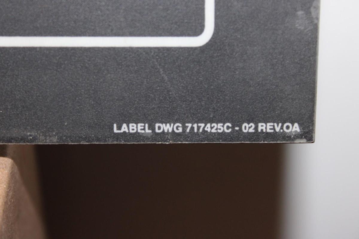 Used CHILLER DISPLAY AND CONTROL DWG-717425C-02 REV. 0A **WARRANTY**