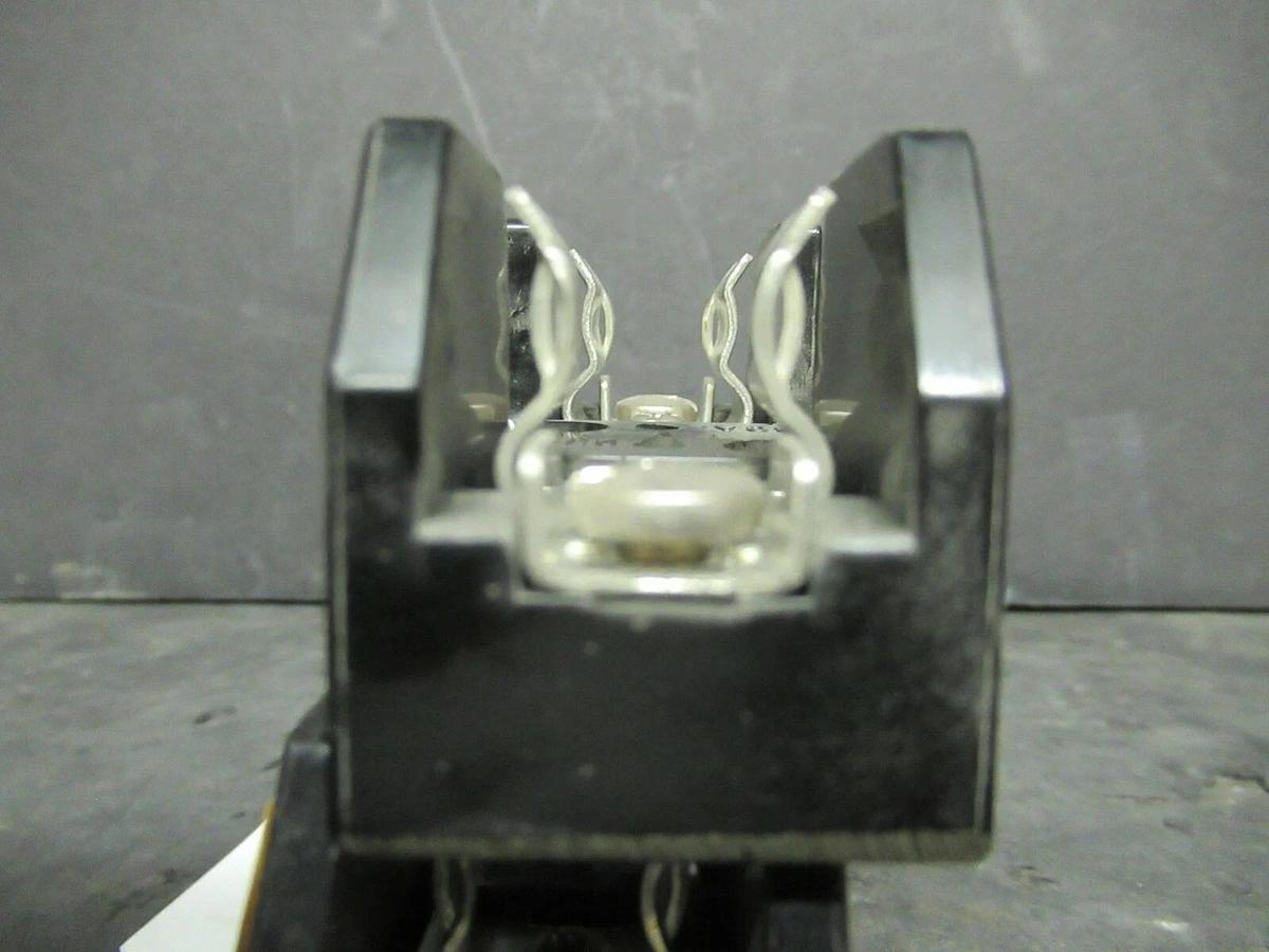 Used LOT OF 2 MARATHON FUSE HOLDER F30A1S FOR 30 AMP 250 V FUSES