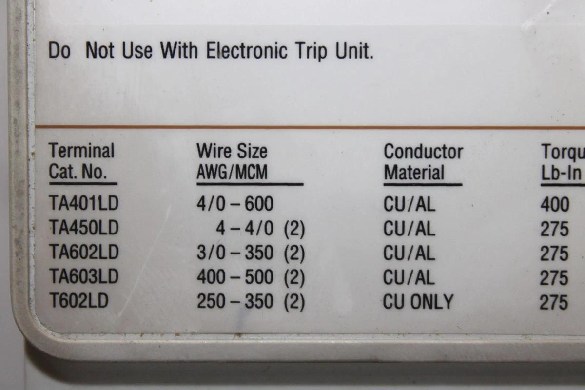 Used CUTLER-HAMMER DC CIRCUIT BREAKER HLDDC3600F 600 AMP 600 VDC W/ PLUG
