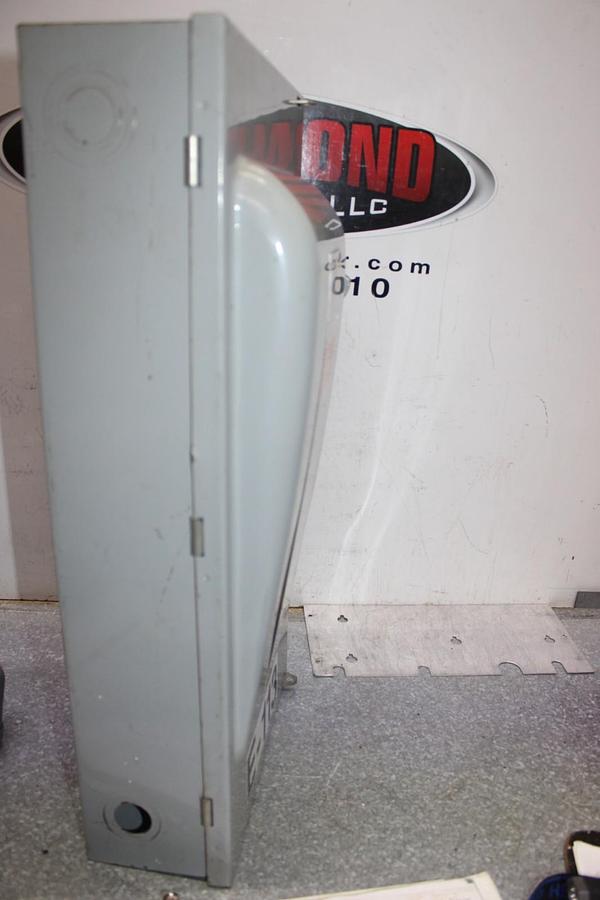 Used ITE ENCLOSED DISCONNECT SWITCH NF353 100 AMP 600 VAC TYPE 1 ENCLOSURE HEAVY DUTY