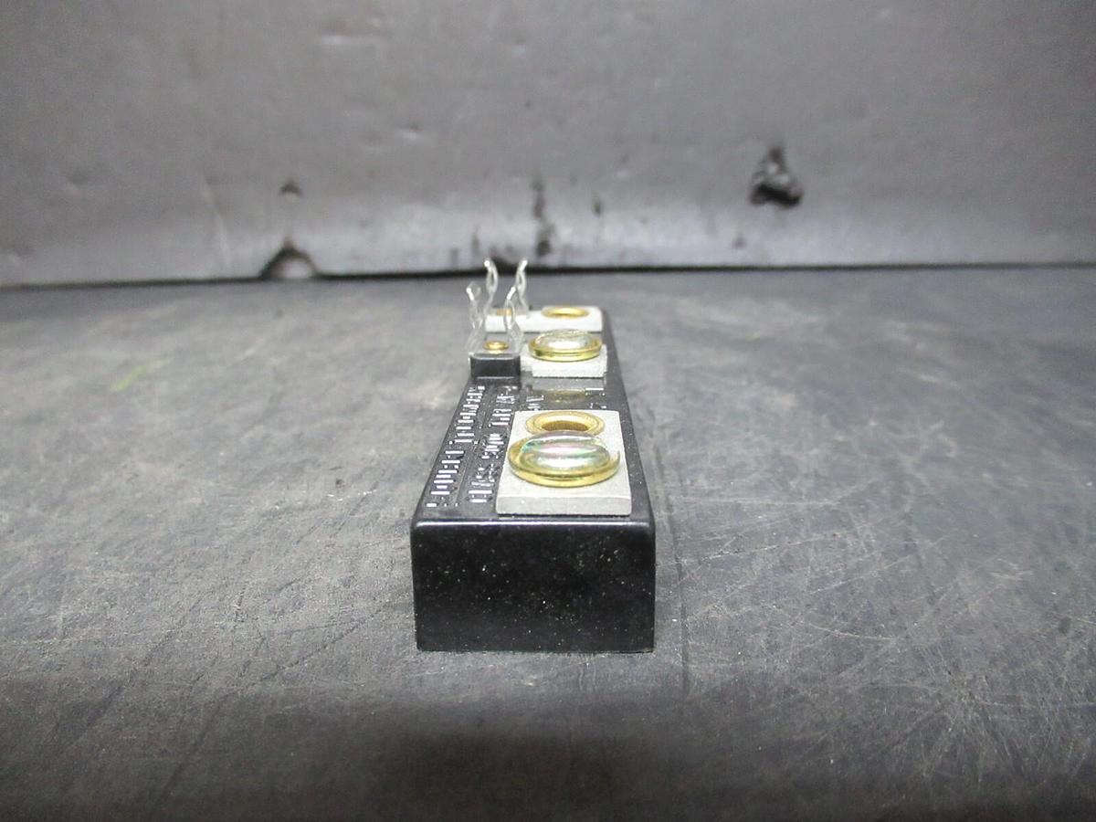 Used SQUARE D FUSE BLOCK ASSEMBLY 9070 AP-4 SER. A 250 VOLT **WARRANTY INCLUDED**
