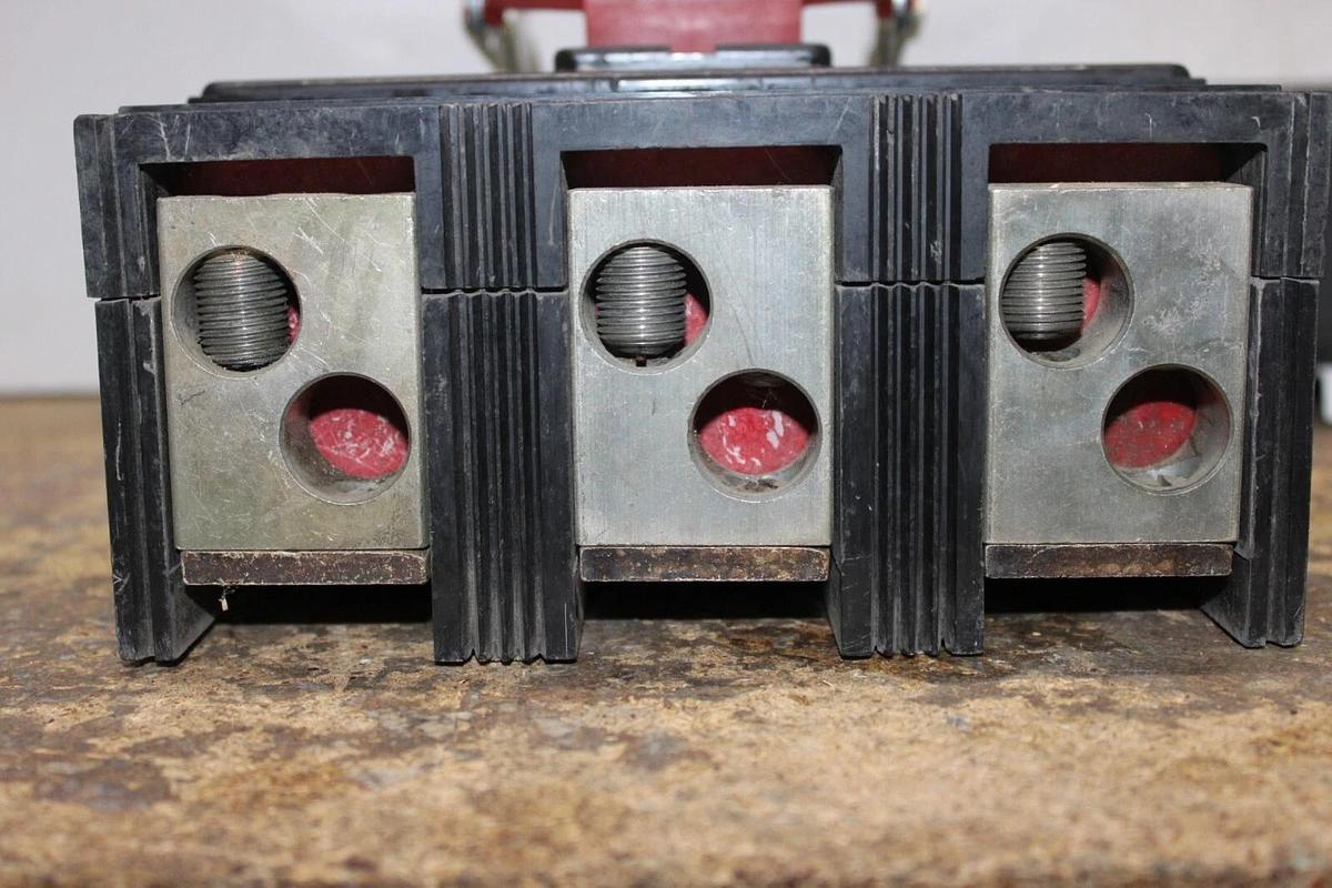 Used WESTINGHOUSE MOLDED CASE SWITCH LC3600WK 600 AMP 3-POLE 600 VAC **WARRANTY**