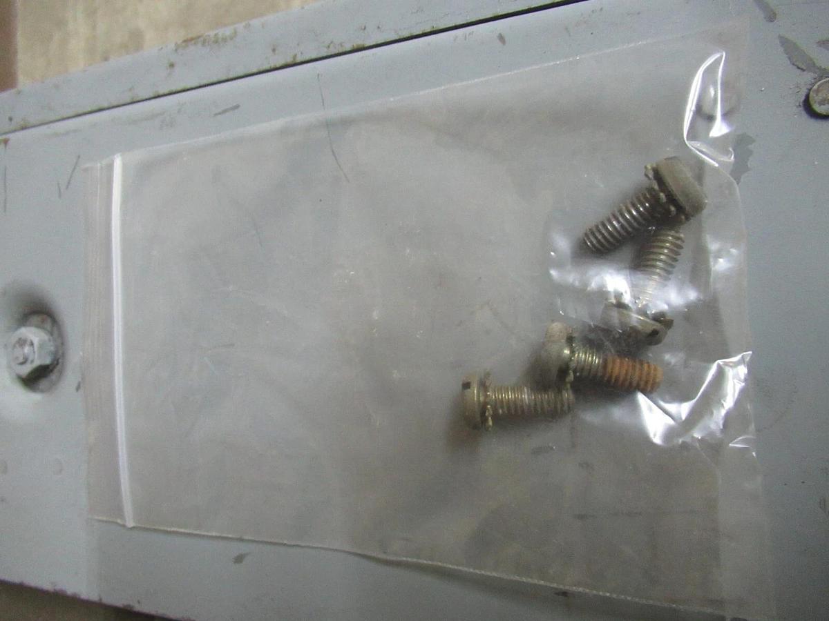 Used SQUARE D QMB SAFLEX UNIT QMB-3620-J 200 AMP 600 VAC 3-POLE 3-PHASE 125 HP