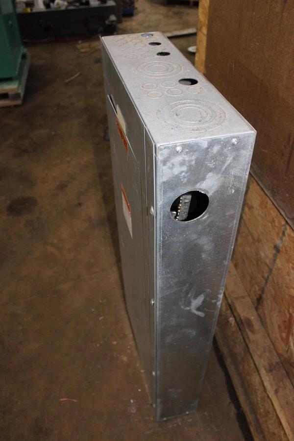 Used SQUARE D TYPE 1 NF MLO SERVICE PANEL 12106793820080001 250 AMP 42-SLOT 600V