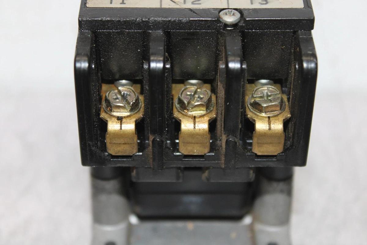 Used GENERAL ELECTRIC CONTACTOR CR353AB3CA1 25 AMP 600 VAC 3-POLE **WARRANTY**