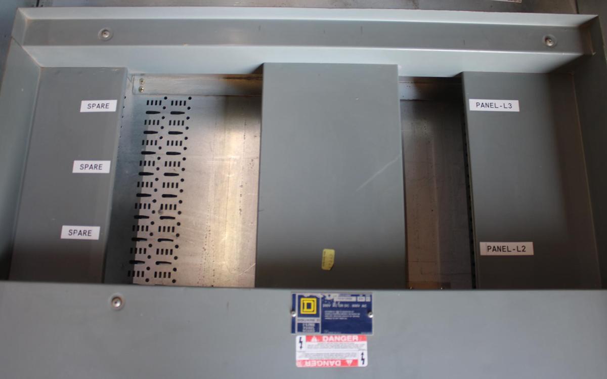 Used SQUARE D NF PANELBOARD 480Y/277 VAC 250 AMP 4W 3-PHASE 42-SLOT