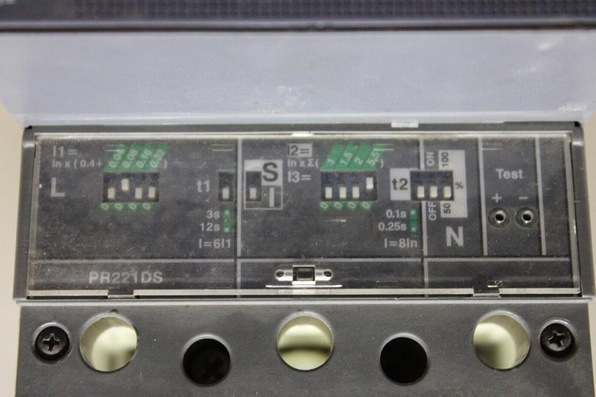 Used ABB CIRCUIT BREAKER SACE T4N-250 250 AMP 600 VOLT 3-POLE W/ OPERATOR
