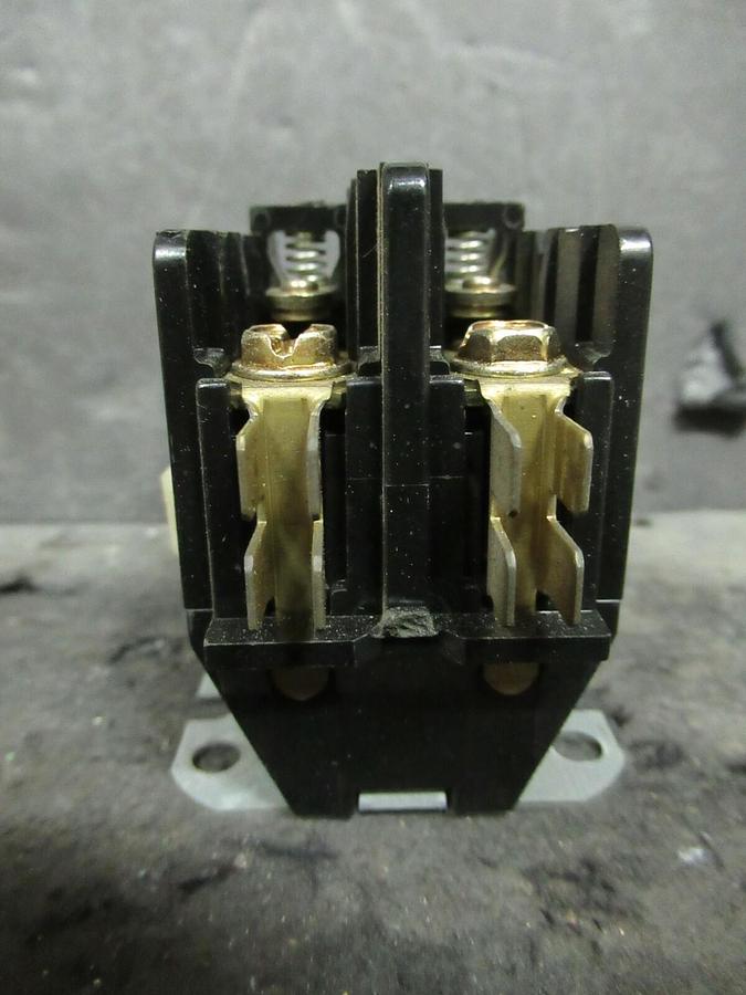 Used PRODUCTS UNLIMITED CONTACTOR 3100-20T328 / HN52KC016 20 AMP 600 VAC 120 V COIL