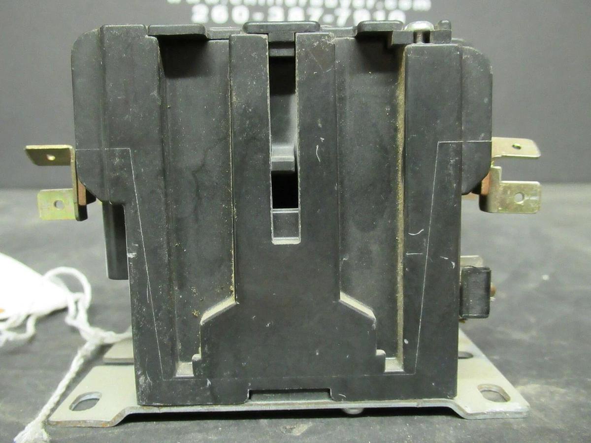 Used FURNAS 30 AMP CONTACTOR 42BF35AJACW 600 VAC COIL: 24 VAC **WARRANTY INCLUDED**