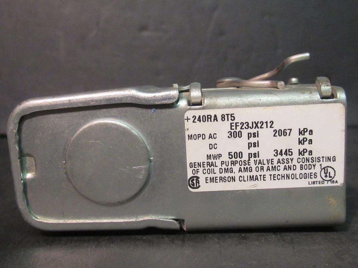 Used CARRIER GENERAL PURPOSE VALVE EFJX212 120 VOLT - 17 WATT - 300 PSI **WARRANTY**
