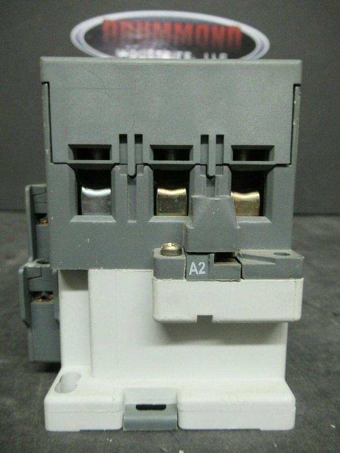 YORK CONTACTOR 024-31107-000 90 AMP 600 VAC 60 HP 110/120 VOLT COIL **WARRANTY**