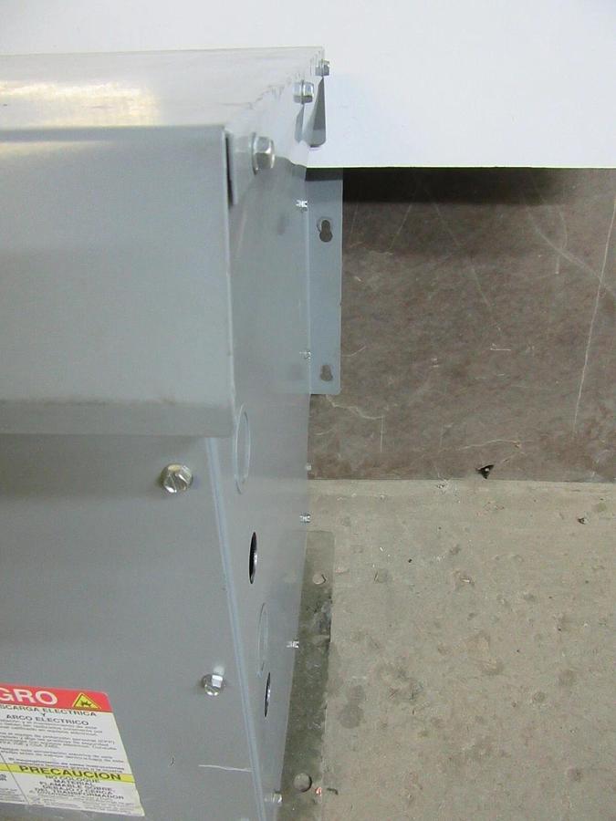 Used HAMMOND TRANSFORMER DM014JJ 14 KVA PRI: 460V SEC: 266V NEMA 3R