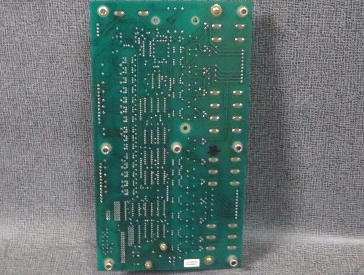 Used CARRIER INPUT/OUTPUT CIRCUIT CONTROL BOARD # HK35EZ008