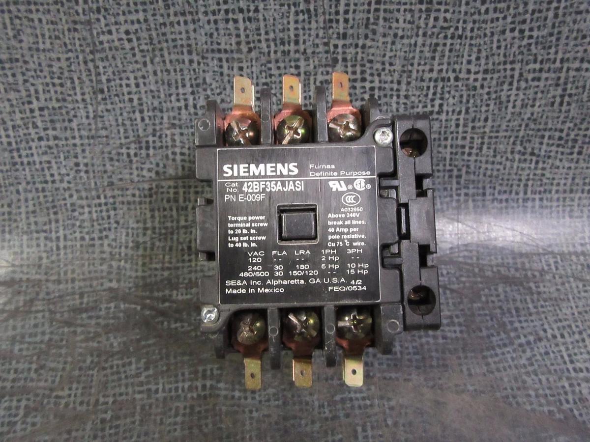 Used (1) SIEMENS CONTACTOR W/ AUX  42BF35AJASI 30 AMP 600V 3 PHASE 15 HP 24V COIL