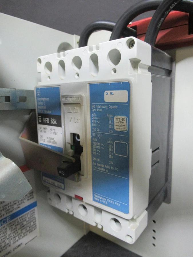 Used CUTLER HAMMER MOTOR CONTROL BUCKET FEEDER MODEL: 2100 12" W/ HFD3040L BREAKER