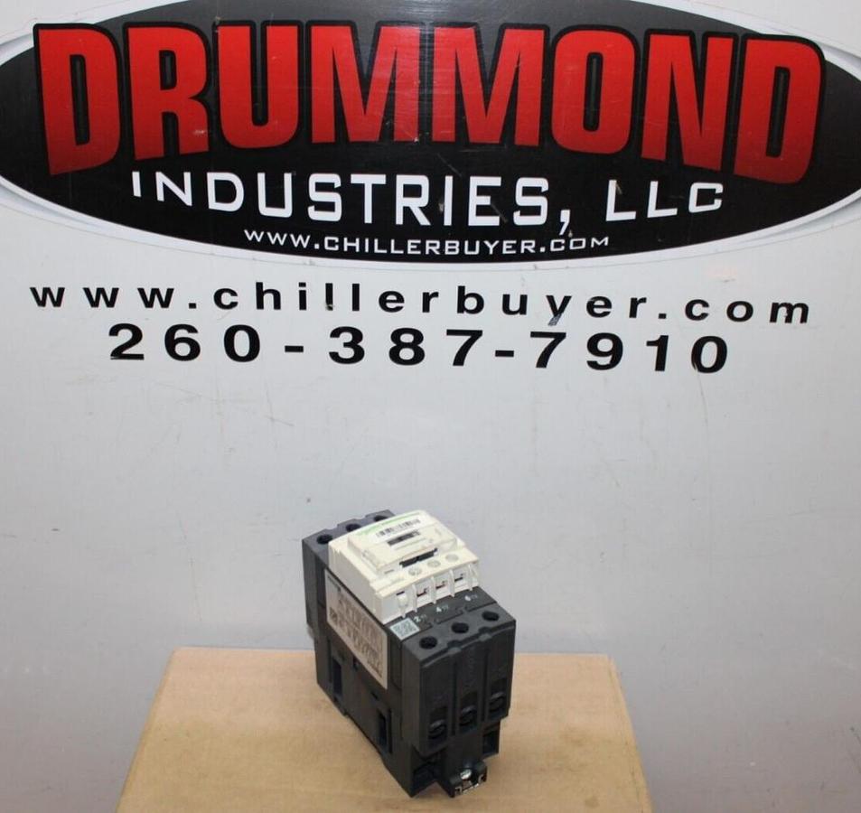 Used SCHNEIDER CONTACTOR LC1D65A X13060686010 80 AMP 600V 3-PHASE COIL: 120V