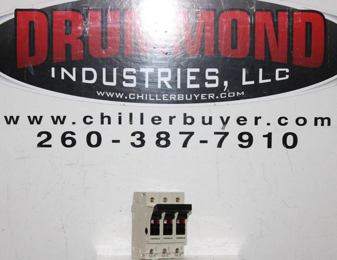 Used FERRAZ FUSE HOLDER ST-10-11 700 VOLT 30 AMP 3-POLE **WARRANTY INCLUDED**